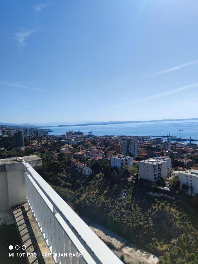 Under The Sky Apartment Rijeka Exterior foto