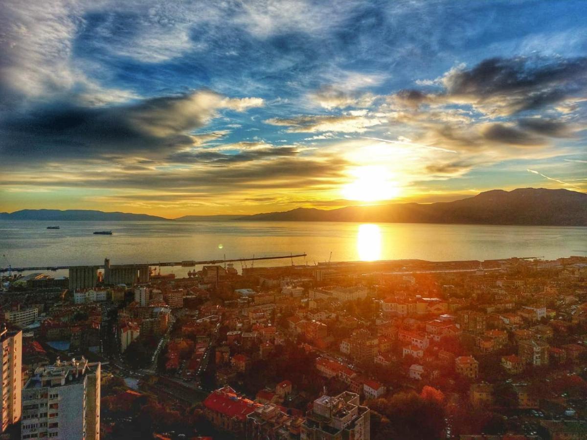 Under The Sky Apartment Rijeka Exterior foto